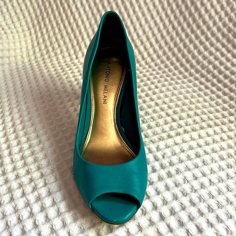Turquoise, Antonio Melani, peep toe, wood look high heel, pump, size 7